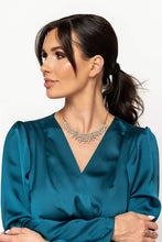 Load image into Gallery viewer, Shimmering Song Gold Necklace