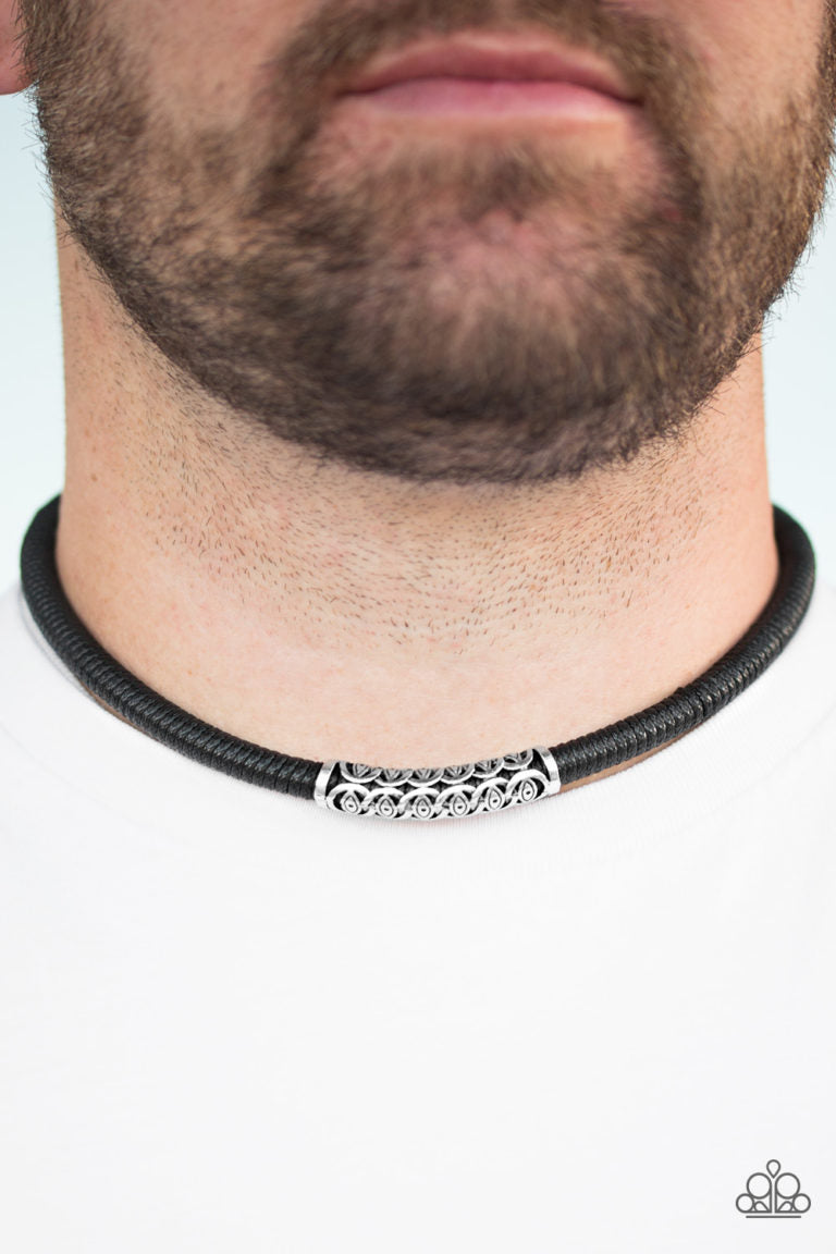 The Mainland Black Urban Necklace