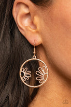 Load image into Gallery viewer, Demurely Daisy Rose Gold Earrings