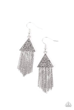 Load image into Gallery viewer, Pyramid Sheen Silver Earrings