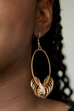 Load image into Gallery viewer, Halo Effect Gold earrings