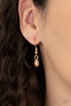 Load image into Gallery viewer, Poshly Petite Gold Necklace