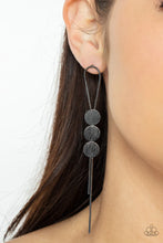 Load image into Gallery viewer, Bolo Beam Black Earrings