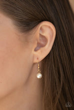 Load image into Gallery viewer, Knockout Queen Gold Necklace