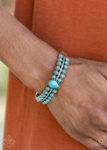 Load image into Gallery viewer, Nature Resort Blue Hinged Bracelet