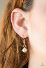 Load image into Gallery viewer, Uniquely Uptown Gold Necklace
