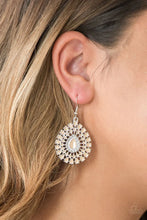 Load image into Gallery viewer, City Chateau Brown Earrings
