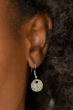 Load image into Gallery viewer, Treasure Tour Brown Necklace