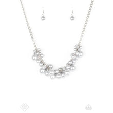 Load image into Gallery viewer, Glam Queen Silver Necklace