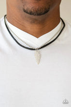 Load image into Gallery viewer, Arrowhead Anvil Silver Urban Necklace