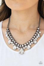 Load image into Gallery viewer, Knockout Queen Black Necklace