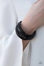 Load image into Gallery viewer, Shooting Star Black Seed Bead Bracelet