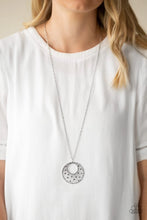 Load image into Gallery viewer, Urban Illumination Silver Necklace