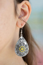 Load image into Gallery viewer, Banquet Bling Yellow Earrings