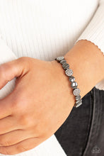Load image into Gallery viewer, Dimensional Dazzle Black Bracelet