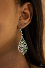 Load image into Gallery viewer, Full Out Florals Green Earrings
