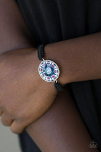 Load image into Gallery viewer, Tropic Topic Blue Urban Bracelet