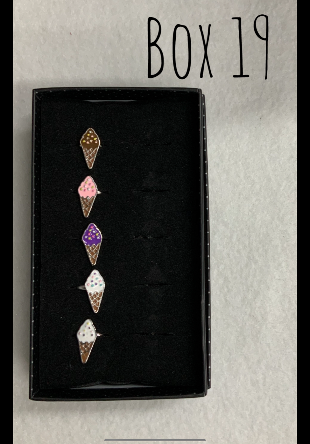 Starlet Shimmer Ice Cream Cones Rings Box 19