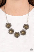 Load image into Gallery viewer, Desert Decor Silver Necklace