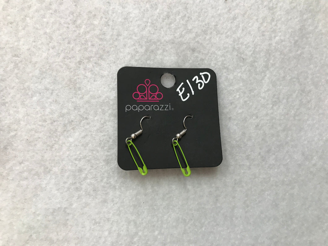Starlet Shimmer Safety Pins Green Earrings #130