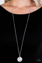 Load image into Gallery viewer, Dauntless Diva White Necklace