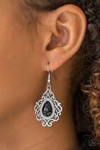 Load image into Gallery viewer, Grand Cayman Grandeur Black Earrings