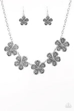 Load image into Gallery viewer, No Common Daisy Silver Necklace