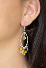 Load image into Gallery viewer, Glassy Grotto Yellow Earrings
