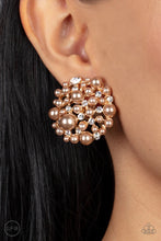 Load image into Gallery viewer, Head To Toe Twinkle Gold Clip On Earrings