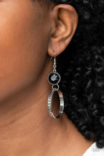 Load image into Gallery viewer, Standalone Sparkle Black Earrings