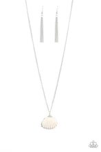 Load image into Gallery viewer, Show and Shell Silver Necklace