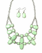 Load image into Gallery viewer, Goddess Glow Green Necklace
