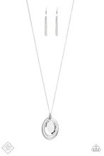 Load image into Gallery viewer, Metro Must Have White Necklace