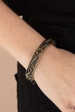 Load image into Gallery viewer, Hawaiian Essence Brass Hinged Bracelet