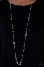 Load image into Gallery viewer, Metro Minimalist Silver Necklace