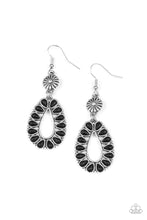 Load image into Gallery viewer, Stone Orchard Black Earrings