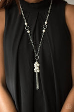 Load image into Gallery viewer, Hit the Runway White Necklace