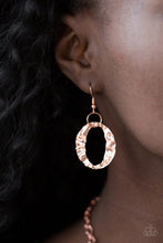 Load image into Gallery viewer, Capital Contour Copper Necklace
