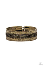 Load image into Gallery viewer, Rancho Refinement Brass Hinged Bracelet