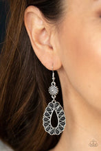 Load image into Gallery viewer, Stone Orchard Black Earrings