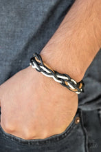 Load image into Gallery viewer, Mountain Quest Black Urban Bracelet