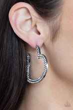 Load image into Gallery viewer, Amore to Love Black Earrings