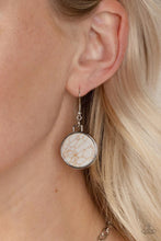 Load image into Gallery viewer, Santa Fe Flats White Necklace