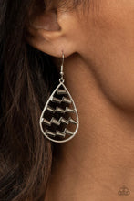 Load image into Gallery viewer, Glitzy Grit Silver Earrings