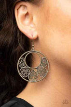 Load image into Gallery viewer, Petal Promenade Silver Earrings