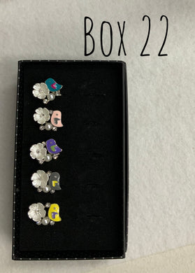 Starlet Shimmer Bird w/flower Rings Box 22