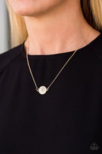Load image into Gallery viewer, Pristinely Pasadena Gold Necklace