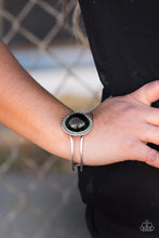 Load image into Gallery viewer, Poppin Color Black Hinged Bracelet