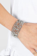 Load image into Gallery viewer, Courtyard Couture Silver Hinged Bracelet
