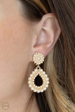 Load image into Gallery viewer, Discerning Droplets Gold Clip On Earrings